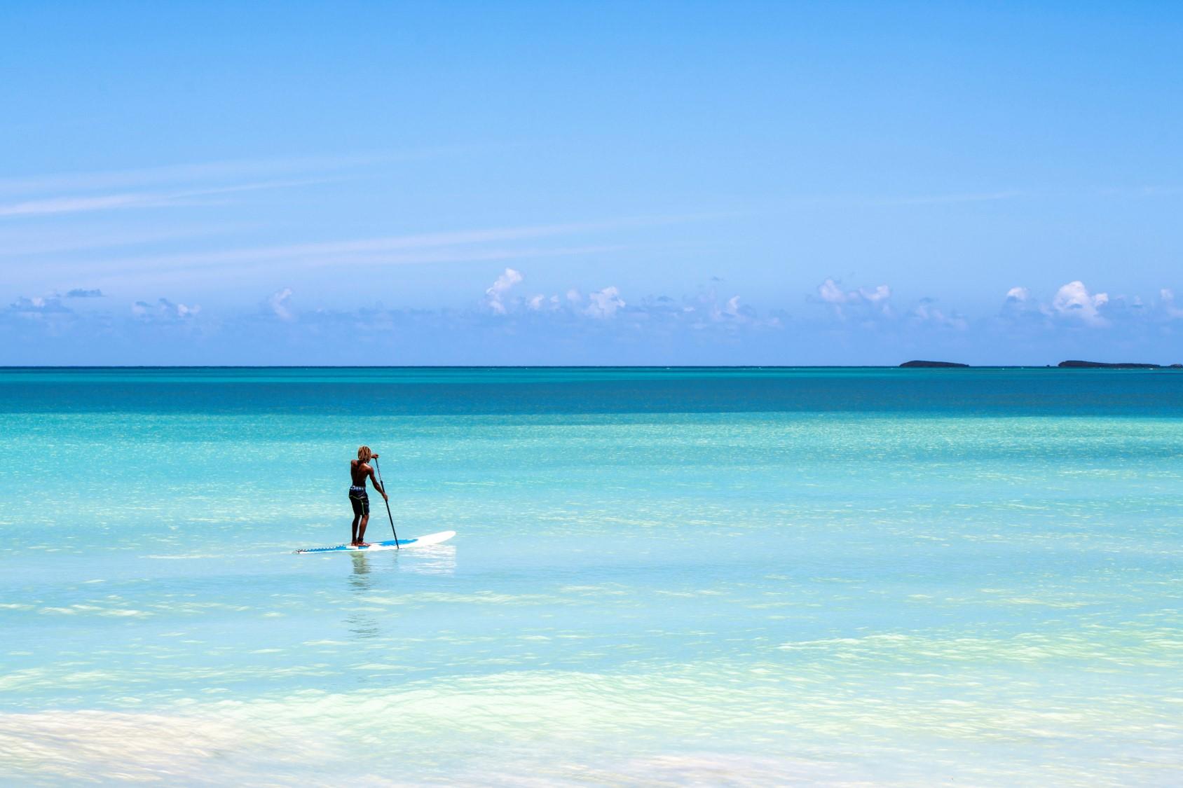 비바 윈덤 V 사마나 - 올 인클루시브, 성인 전용 라스테레나스 외부 사진 Stand-up paddleboarding in the Bahamas