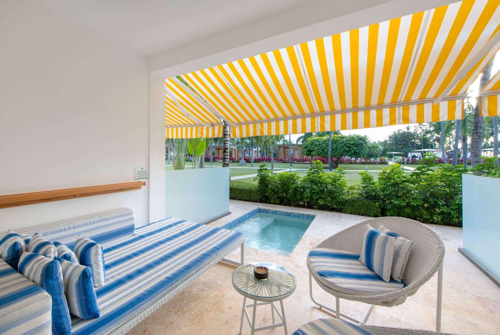 비바 윈덤 V 사마나 - 올 인클루시브, 성인 전용 라스테레나스 외부 사진 A pool at the Eden Roc Cap Cana